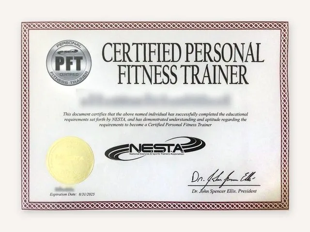 NESTA-PFT(全米エクササイズ&スポーツトレーナー協会認定パーソナルフィットネストレーナー)の資格証の例